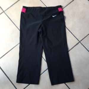 Nike dri-dit workout Capri pants